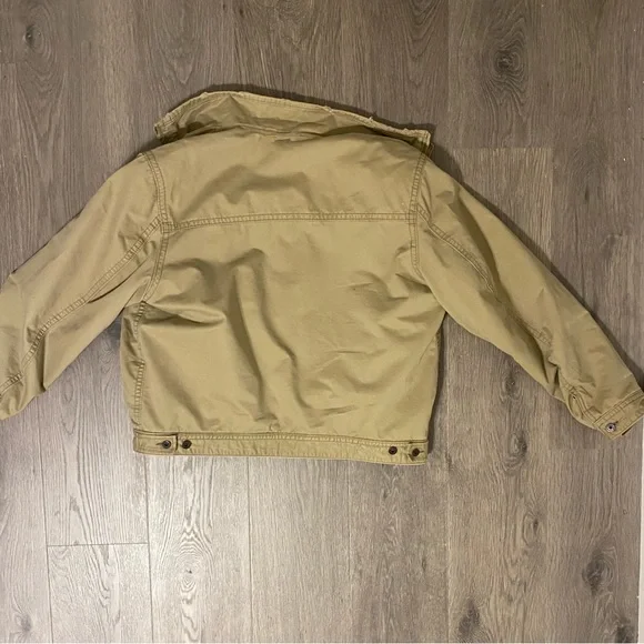 Few of a kind, MENS vintage guaranteed ABERCROMBIE winter jacket.